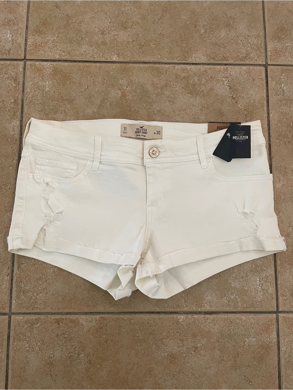 NWT Hollister Low Rise White Distressed Cuffed Jean Short Shorts Size 11
